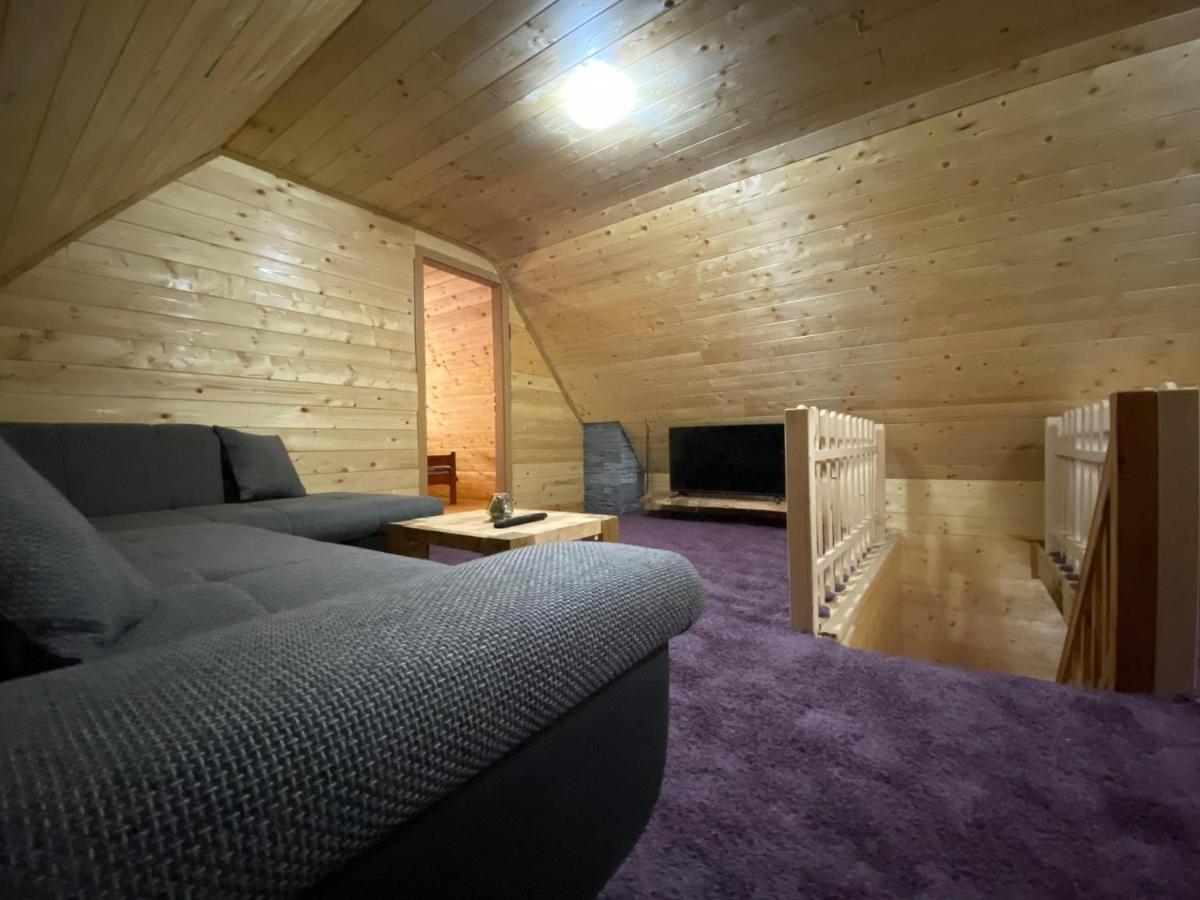 Wooden House With A Waterfall "Stipanov Mlin" Villa Plitvička Jezera Dış mekan fotoğraf